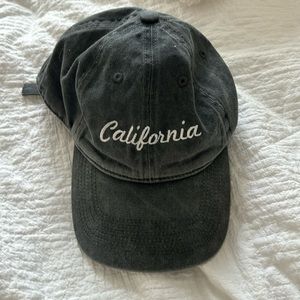 Brandy Melville hat